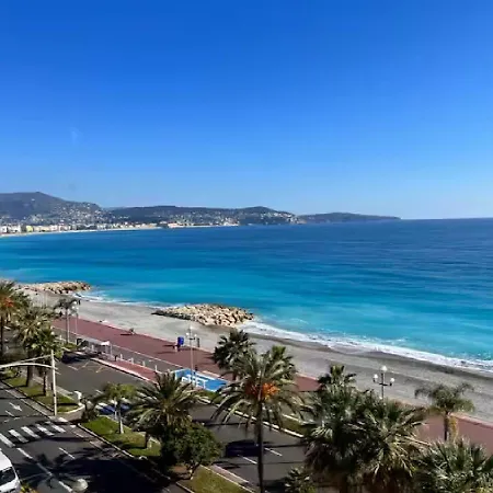 Nid Douillet Au Coeur De Avec Terrasse Et Clim *